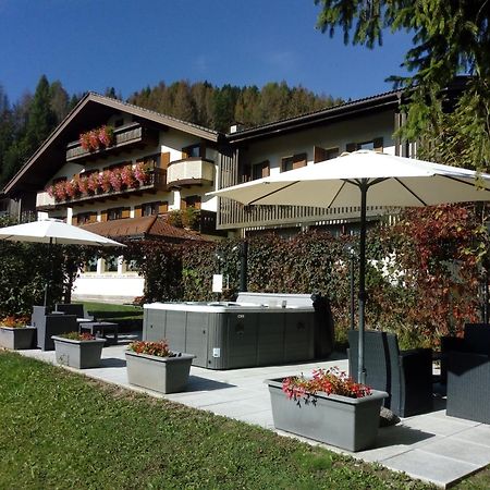 Park Hotel Arnica Falcade Exterior foto
