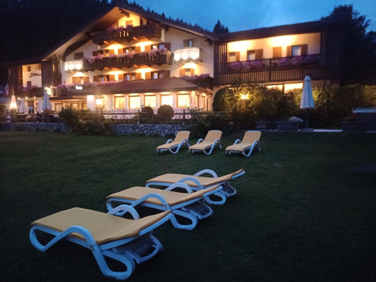 Park Hotel Arnica Falcade Exterior foto